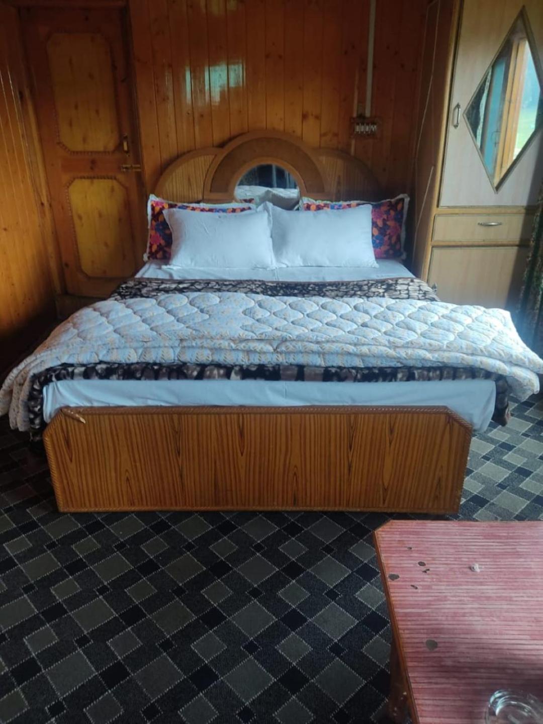 Roseland Cottage , Gulmarg Ngoại thất bức ảnh
