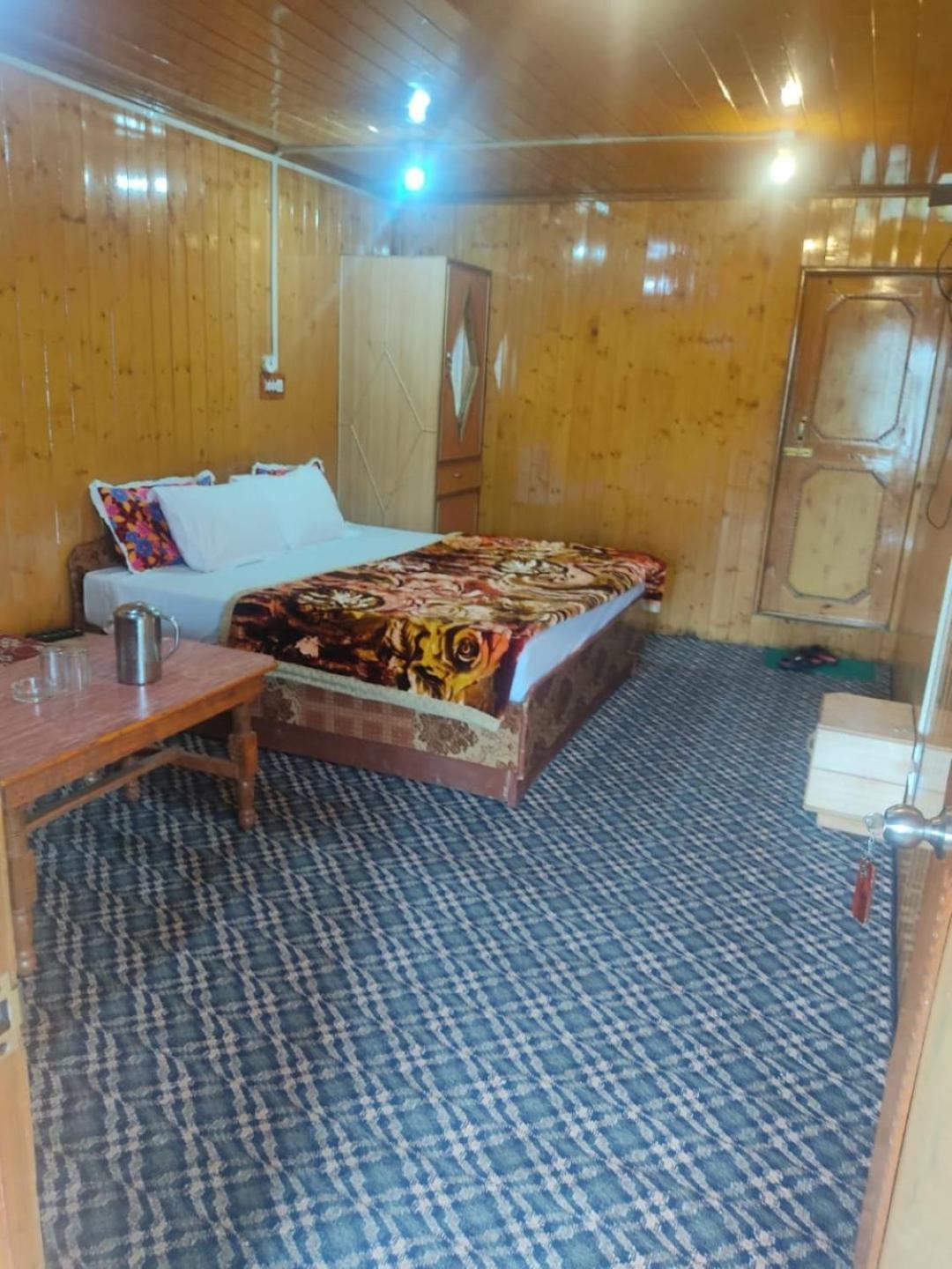 Roseland Cottage , Gulmarg Ngoại thất bức ảnh